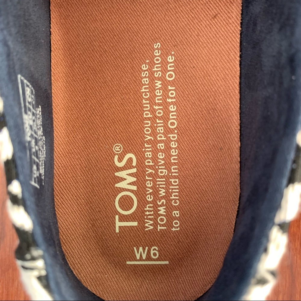 NWOT TOMS Sunset Stellar Blue Metallic Jacquard Embroidered Shoes - Sz  6 - Picture 9 of 10